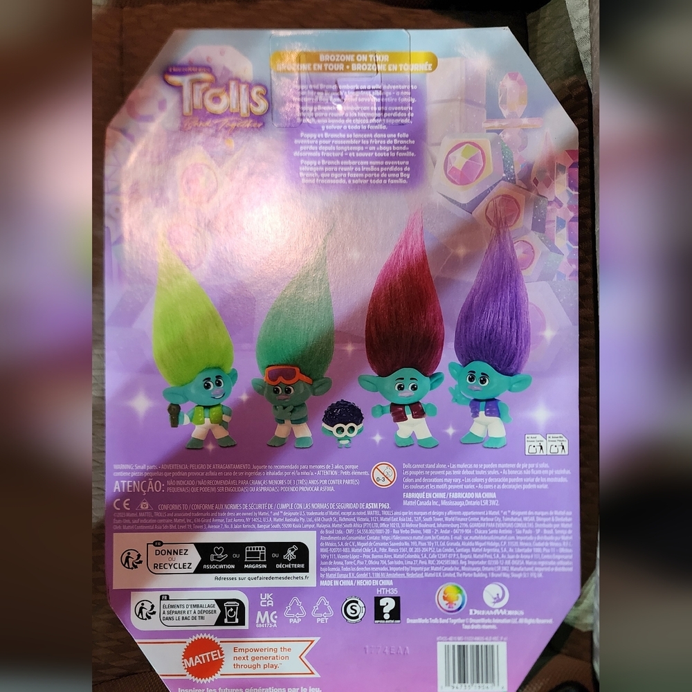 Mattel DreamWorks Trolls Band Together BroZone On Tour Set with 5 Trolls - Picture 2 of 6